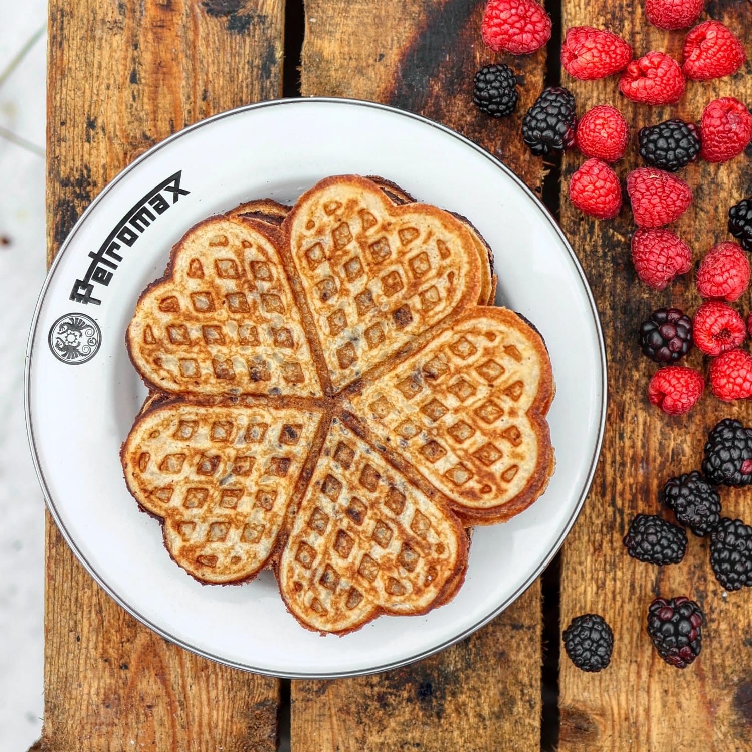 Enamel Plate Petromax white / black